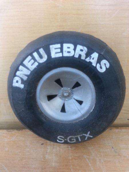Rueda en miniatura PNEU EBRAS SGTX