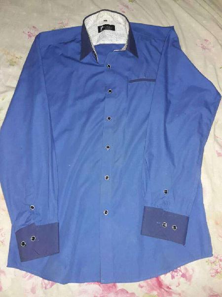 Vendo Camisa para Hombre