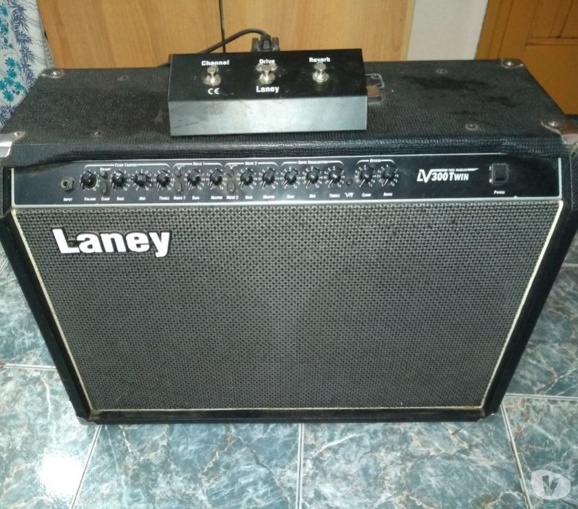 Amplificador Laney LV300 Twin, 2 x 120, Celestion Super 65.