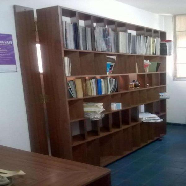 Biblioteca/divisor, ideal para oficinas o estudios, diseño