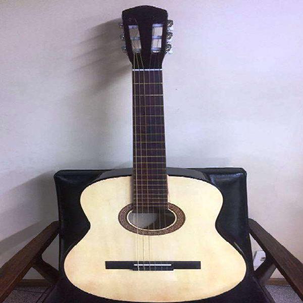 Guitarra criolla argentina para estudio NJ Radalj