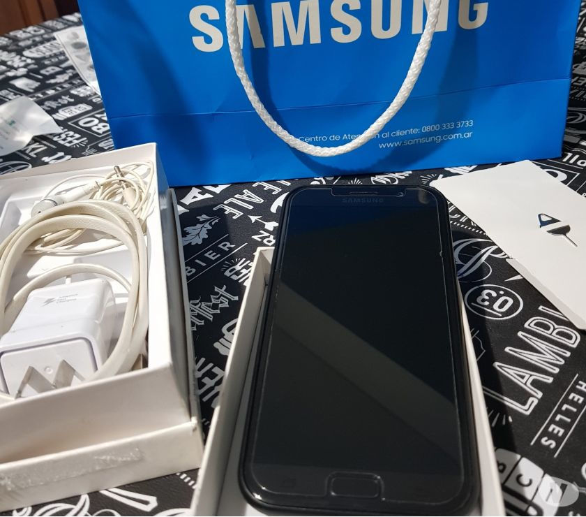 Vendo Celular Samsung Galaxy A7 liberado