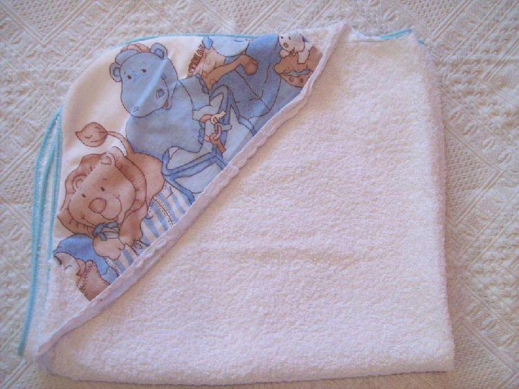 Toallón para Bebé con Capucha