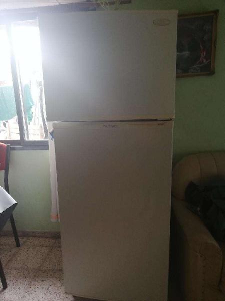 Vendo Heladera No Frost Philco 360lts