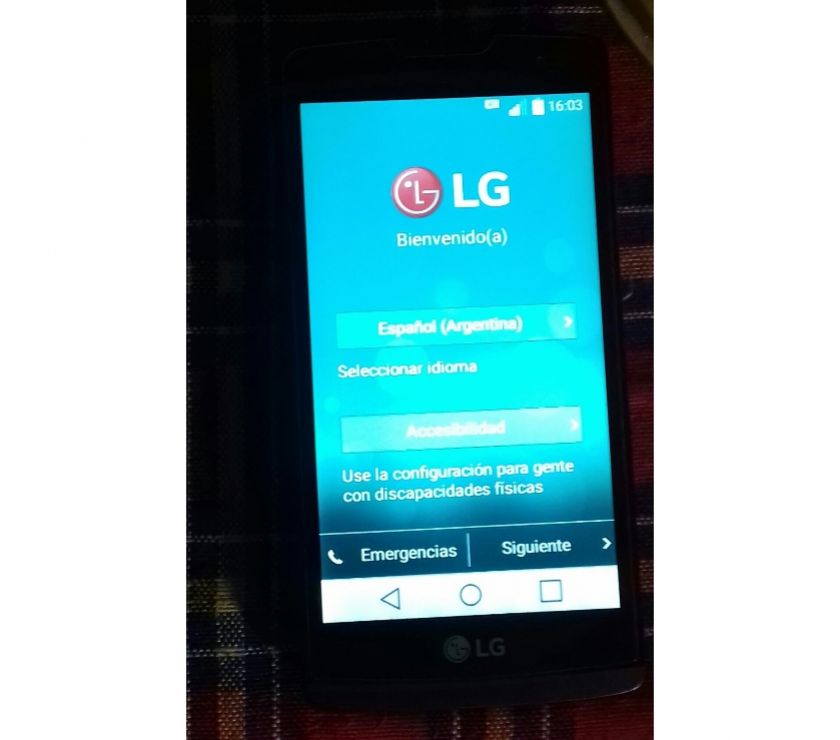 VENDO CELULAR LG LEON PARA CLARO