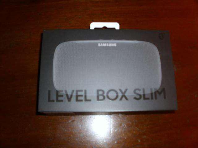 Parlante Portátil Samsung Eo-sg930 Level Box Slim Bluetooth