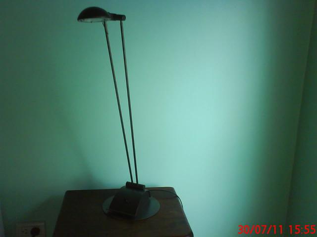 Vendo Lampara DE Escritorio / Mesa DE Luz Regula Intensidad