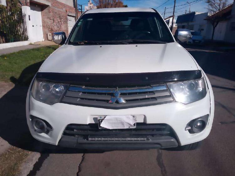 Vendo Mitsubishi L200