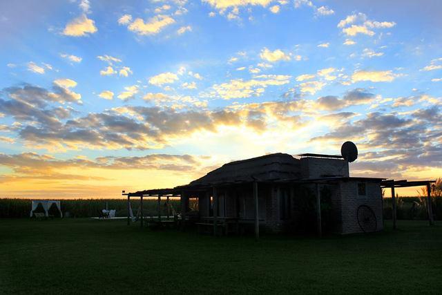 ALQUILO TEMPORALMENTE CASA DE CAMPO