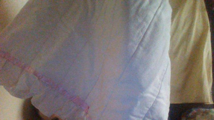 Cambiador para bebe blanco con cinta rosa, de tela piquet