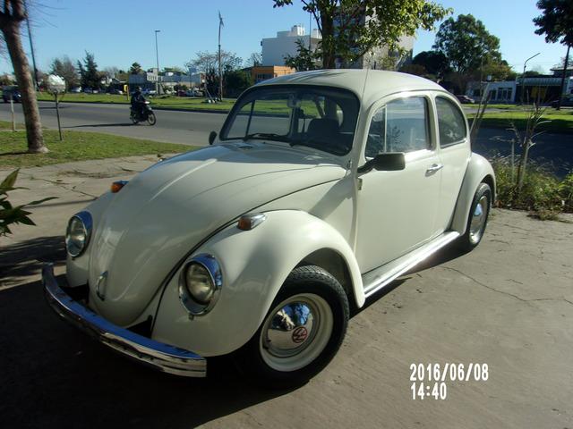 ESCARABAJO 1300 L -67 ALEMAN $180.000.-