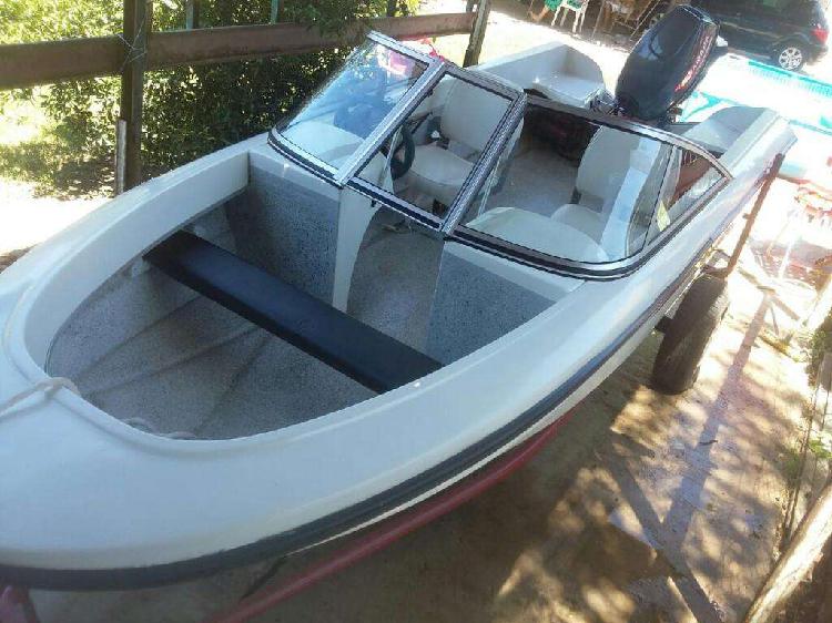 Lancha Fishing 430 con Motor Yamaha 40