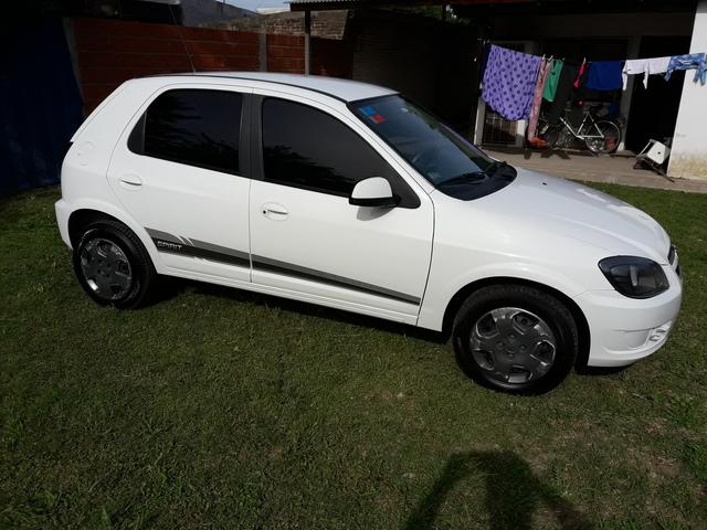 VENDO CHEVROLET CELTA SPIRIT 2013