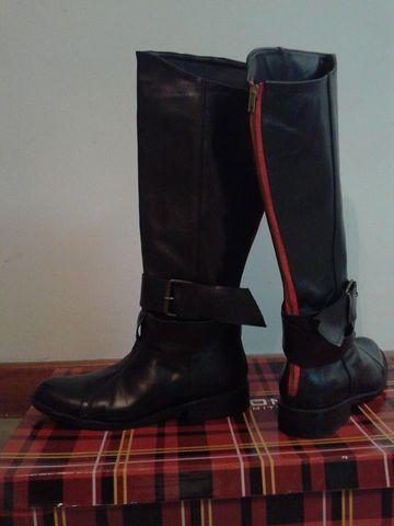 Vendo Botas / Zapatos