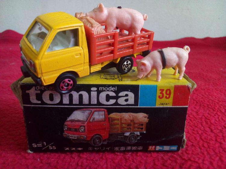 tomica nº 39 suzuky camion de ganado tomy