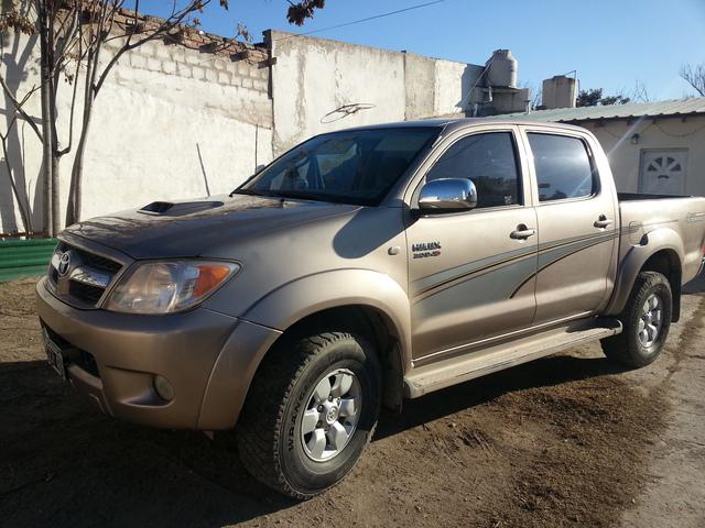 Toyota Hilux srv a/t 2007 4x4