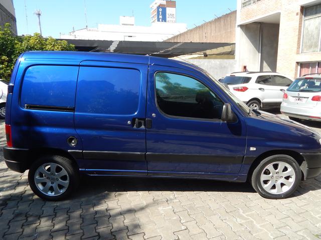 Vendo Auto peugeot partner 2010