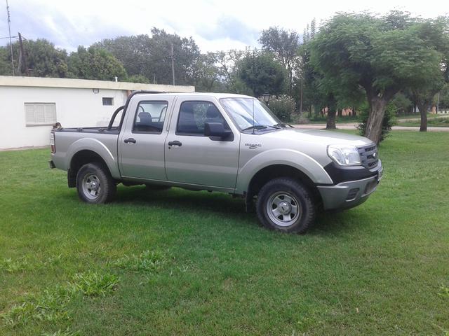 Vendo Ford Ranger Xl plus 2010