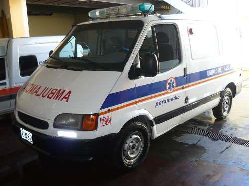 Vendo Ford Transit 99 Ambulancia Equipada