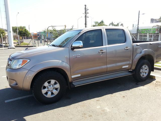 Vendo Toyota hilux en Paraná