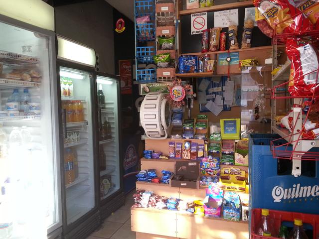 Vendo fondo de mini market con max kiosco en Rosario.