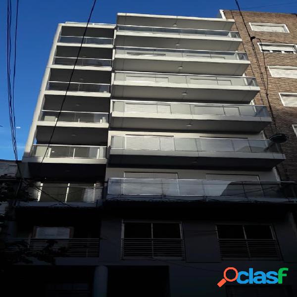VENTA DEPTO 1 DORMITORIO AL FRENTE CON BALCON (PARAGUAY 500)