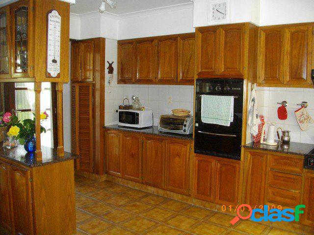 Venta Casa - Chalet 5 Ambientes AV. JUAN JOSé PASO Y MITRE