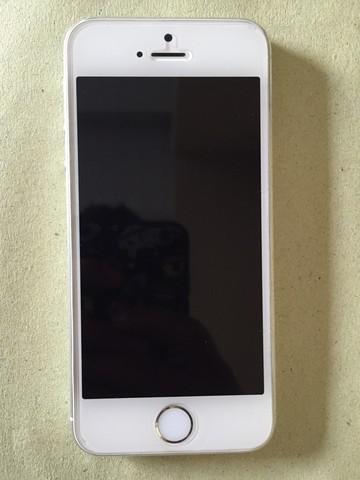 Vendo IPHONE 5S - 32 gb - MESES DE USO - color plateado