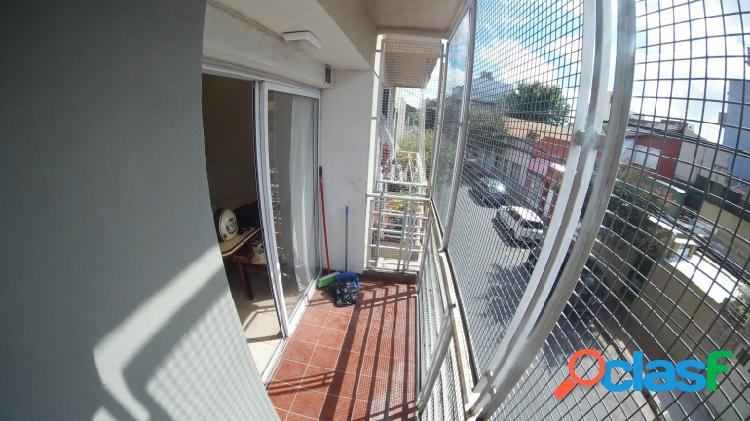 Monoambiente divisible en villa urquiza El edificio cuenta