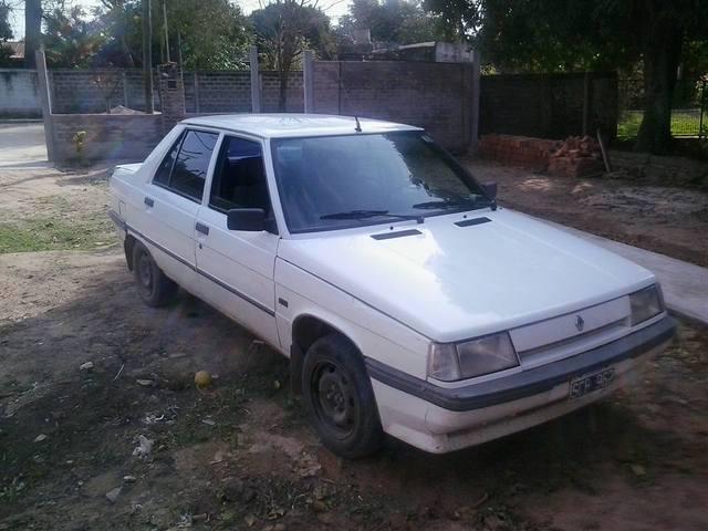 Vendo Renault 9 MD 94