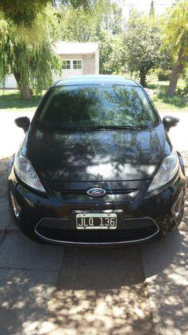 vendo ford fiesta kinetic 2011**urgente**