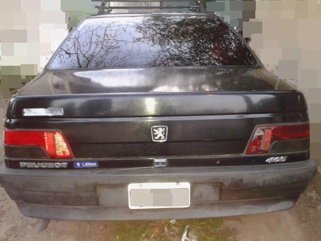 vendo peugeot 405 2001 diesel titular al dia.