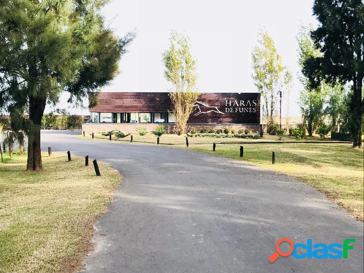 TERRENO EN HARAS DE FUNES - BARRIO CERRADO