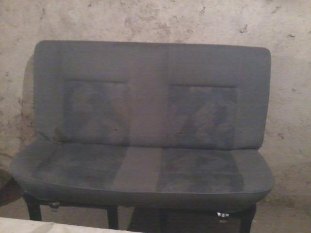 ASIENTO TRASERO DE AUTO