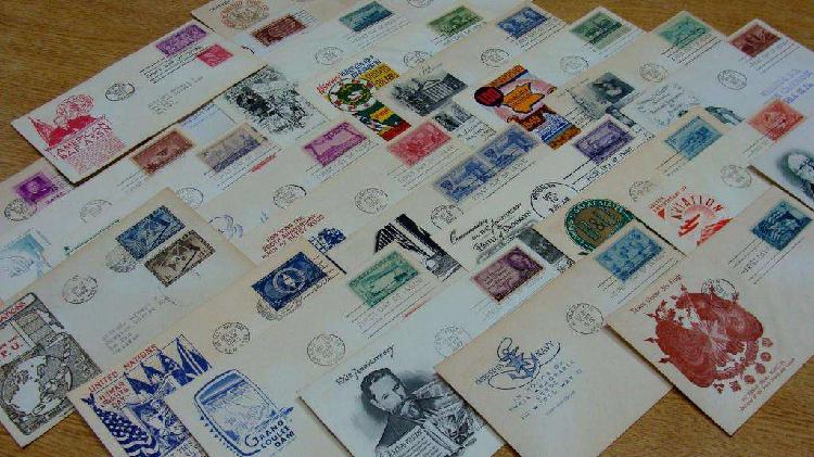 Colección de sobres y sellos postales 1 día de