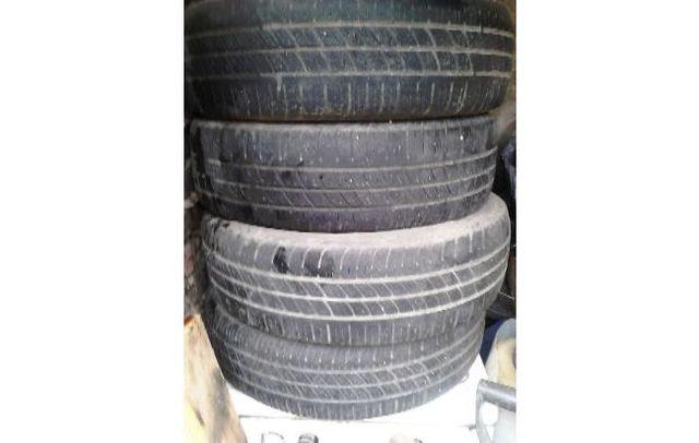 Vendo 4 Cubiertas Pirelli Medio Uso