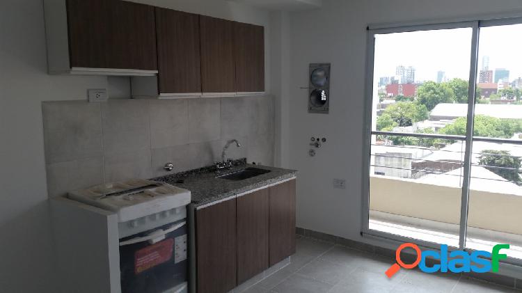 DEPARTAMENTO 1 DORMITORIO CON BALCON AL FRENTE - AMPLIA