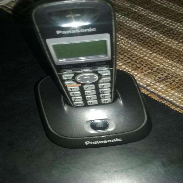 Telefono inalambrico Panasonic. 2000