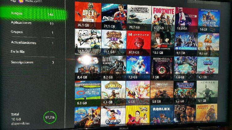 Consola Xbox One con 144 Juegos Fortnite