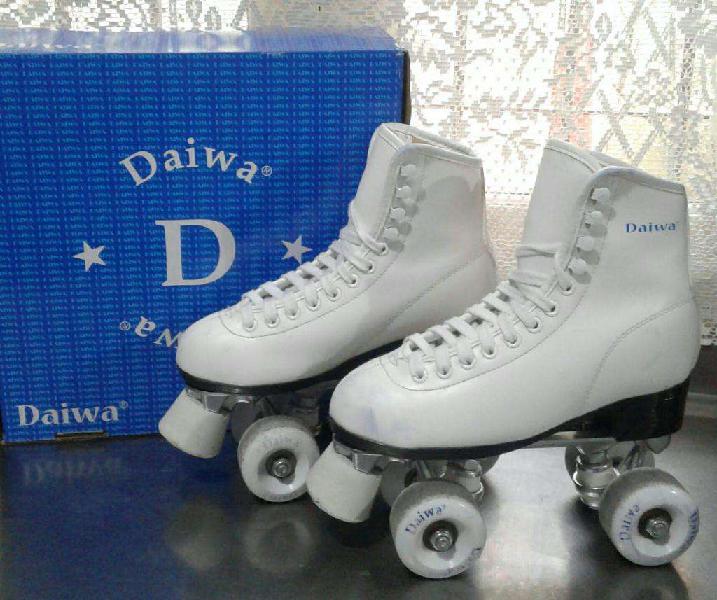 PATIN ARTISTICO DAIWA Nº35. PERFECTO ESTADO!!!!!