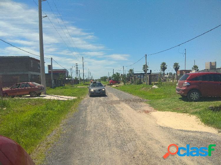 VENTA TERRENO ESCRITURADO - ALVEAR - BARRIO LOS TRONCALES