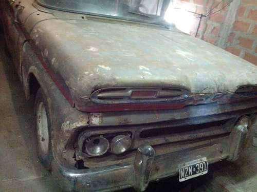 Pickup Chevrolet apache doble cabina americana cola en v