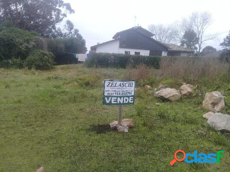 Lote Ante Esquina en Venta Barrio Acantilados