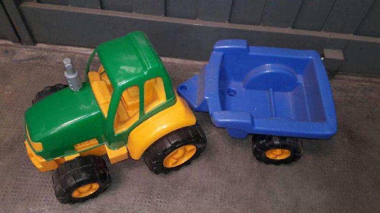 Tractor Camion De Plastico Grande Duravit Juguete Niños Dos