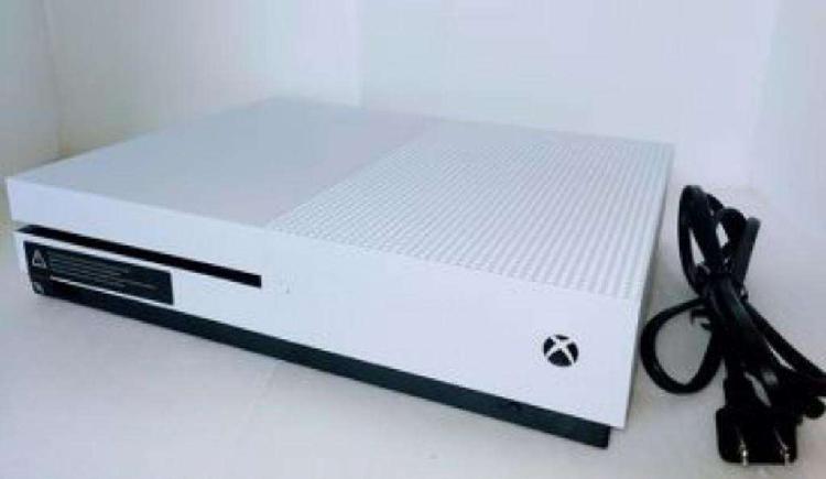 Vendo O Permuto Xbox One S 500gb Juegos