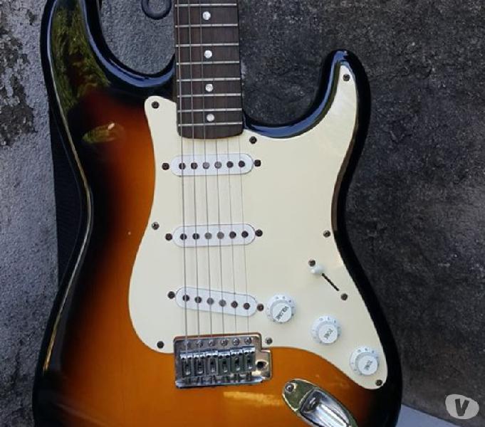Guitarra Electrica Fender Squier Stratocaster