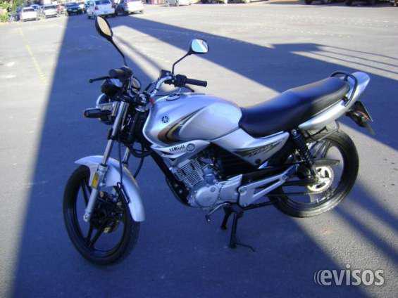 Yamaha ybr full gris impecable !!! en Esteban Echeverría