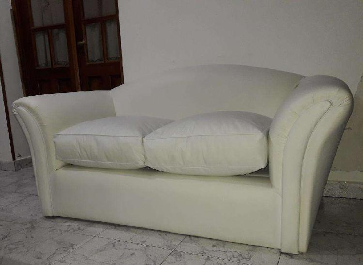 Sofa Ecocuro 2cuerpos Impecable