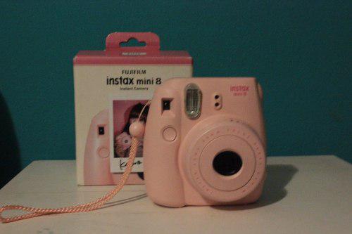 Camara Polaroid Fujifilm Instax Mini 8