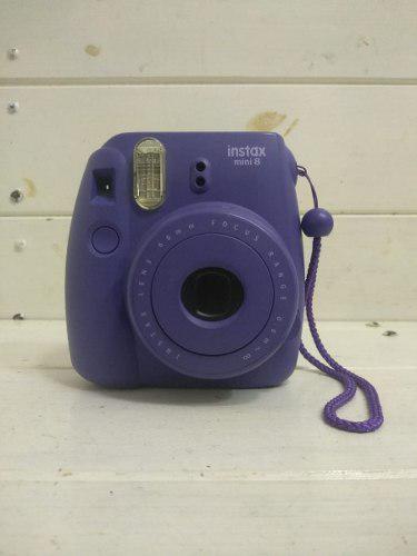 Cámara Fuji Instax Mini 8 Violeta Tipo Polaroid